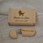 Clé Usb 32 Go 3.0 dans coffret personnalisé bois clair d'érable