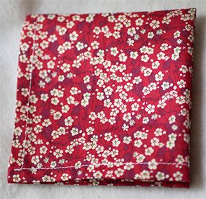 L17 Liberty Mitsi rouge+Pochette carrée (+ 10.80 €)